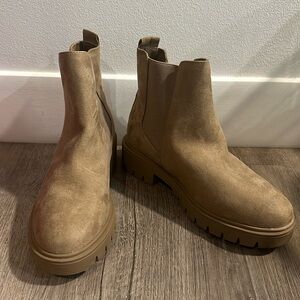 ESPIRIT Nude Beige Suede Arissa Chelsea Bootie